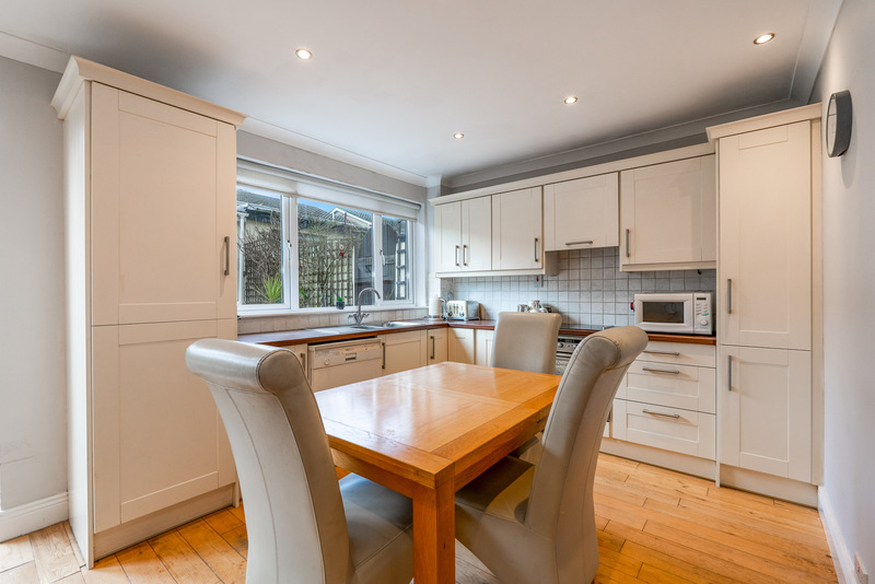 Photo of Broadford Hill, D16 P866