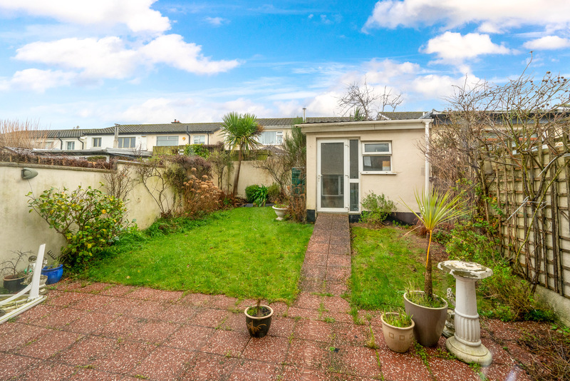 Photo of Broadford Hill, D16 P866