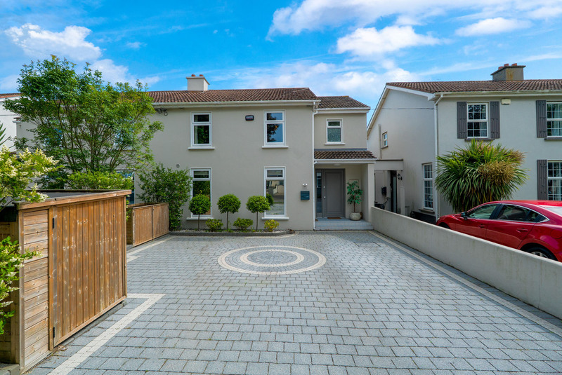 Photo of Waterside Crescent, Sainthelens, Portmarnock, Co. Dublin, D13 F785