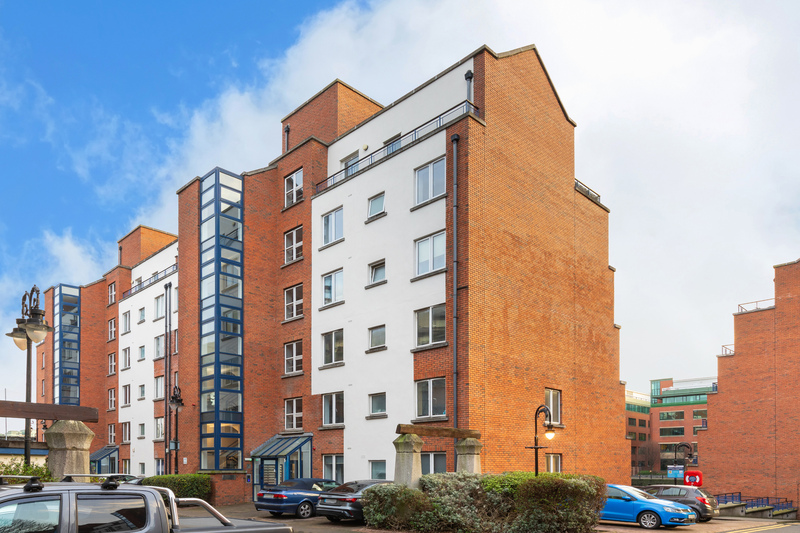 Photo of Hook Head, Custom House Harbour, IFSC, Dublin 1., D01 XA00