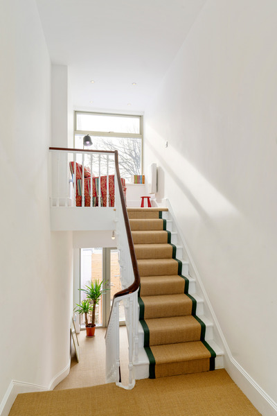 Photo of 10 SANDYMOUNT GREEN, DUBLIN 4, D04 N472