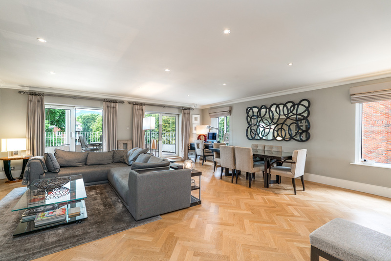 Sweepstakes Ballsbridge Dublin 4 D04 AK59