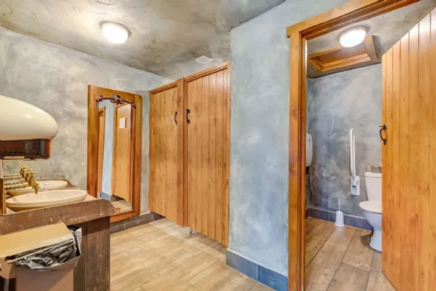 Photo of Gartlan's, The Thatch, Lower Main Street, Kingscourt, Co. Cavan, A82 A0D9