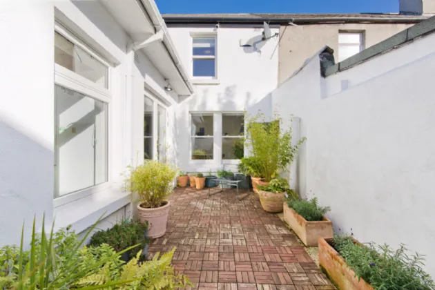 Photo of 24 St Anne's Road, Drumcondra, Dublin 9, D09 H6Y2