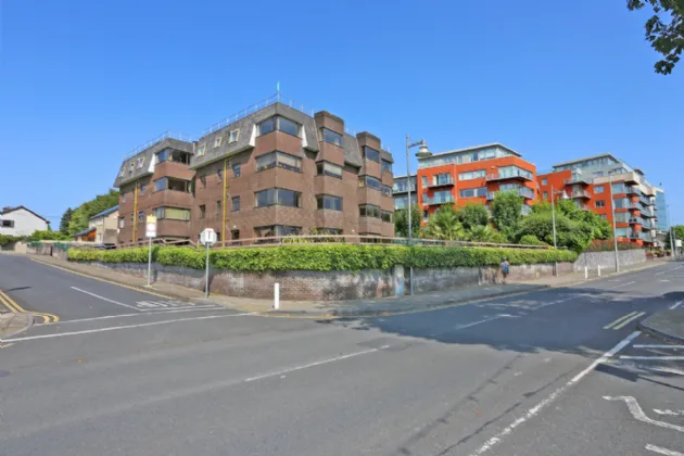 Photo of 10 Strand Court, O' Callaghan Strand, Limerick, V94N220