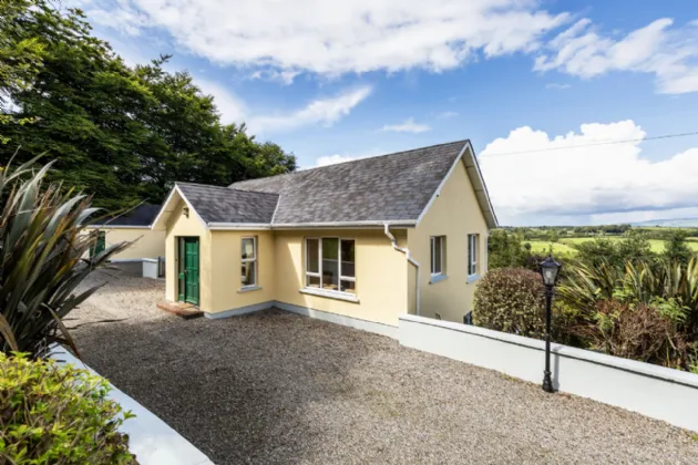Photo of Hillside, Tinnacarrick, Newbawn, Co. Wexford, Y35P894