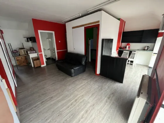 Photo of Main Street, Roscrea, Co. Tipperary, E53 VP76