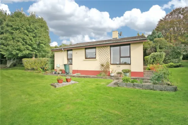 Photo of 19 Tullyvarraga Hill, Shannon, Co Clare, V14 D291