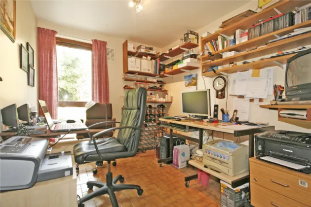 Photo of 19 Tullyvarraga Hill, Shannon, Co Clare, V14 D291