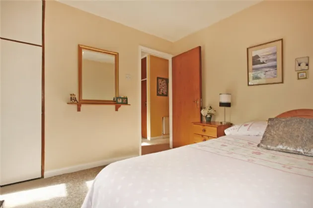 Photo of 19 Tullyvarraga Hill, Shannon, Co Clare, V14 D291