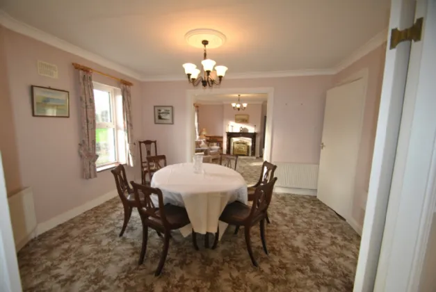 Photo of New Road, Roscrea, Co. Tipperary, E53 NX27