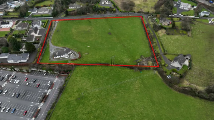 Photo of New Road, Roscrea, Co. Tipperary, E53 NX27