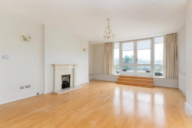 Photo of 18 Beckett Hall, Carrickmines Wood, Dublin 18, D18 AE12