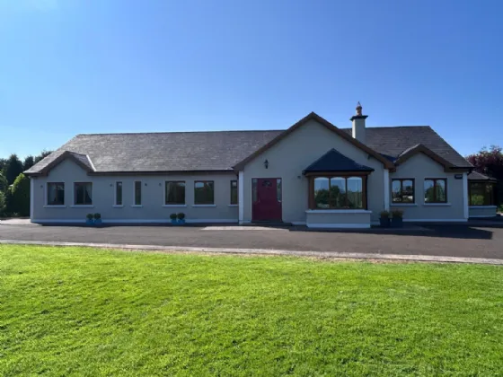 Photo of Teach Garbh Coil, Dualla Road, Cashel, Co Tipperary, E25P761