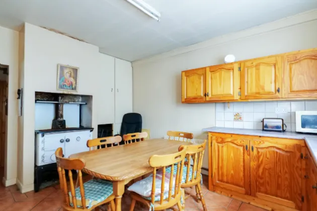 Photo of 14 Liam Mellows Terrace, Bohermore, Galway, H91 RD2P