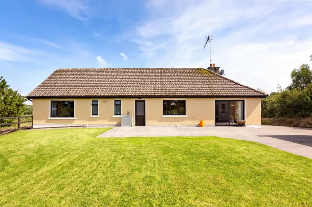 Photo of Pine Lodge, Ballinfull, Co. Sligo, F91W296