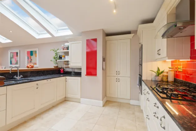 Photo of 19 Iveleary Road, Whitehall, Dublin 9, D09 RH74