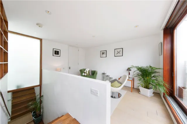 Photo of 6 Raglan Lane, Ballsbridge, Dublin 4, D04 V9F4