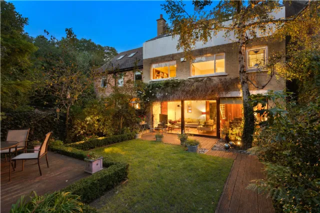 Photo of 6 Raglan Lane, Ballsbridge, Dublin 4, D04 V9F4