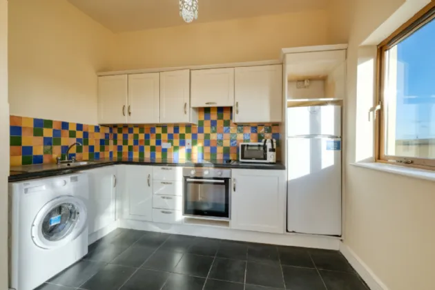 Photo of 27 Weavers Hall, Market Square, Longford, N39 V584