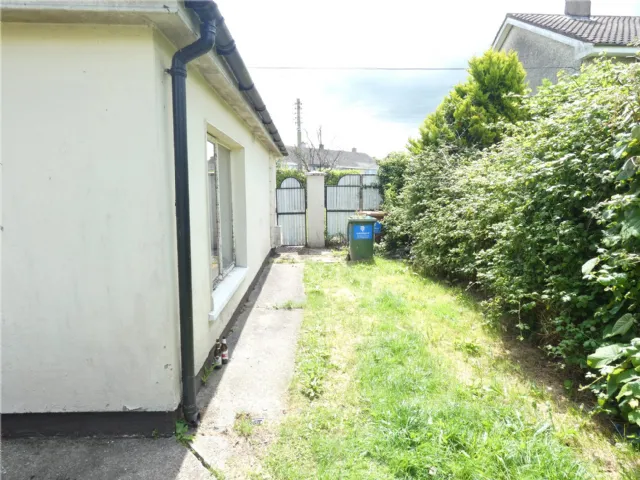 Photo of 37 Woodlawn Grove, Cork Road, Waterford, X91 A49K