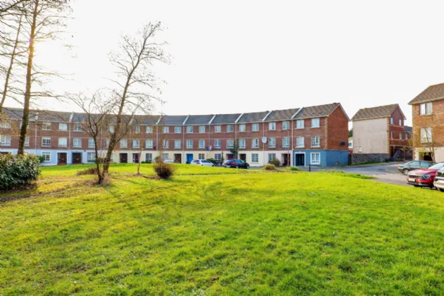 Photo of 178 Fearann Ri, Doughiska, Galway, H91 C8RK