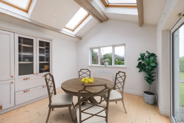 Photo of 24 Seafield Avenue, Clontarf, Dublin 3, D03 YC66