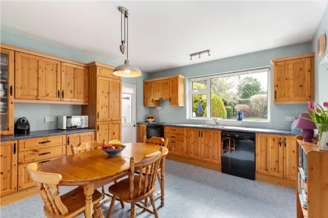 Photo of 10 Knocknashee, Goatstown, Dublin 14, D14 F891