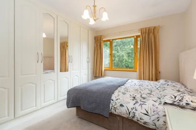 Photo of 38 Marlfield, Cabinteely, Dublin 18, D18K7W2