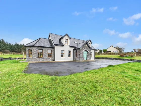 Photo of Kilfenora Road, Lisdoonvarna, Co. Clare, V95 NR71