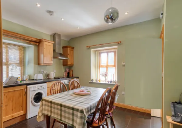 Photo of 1 Pearse Street, Mountmellick, Co. Laois, R32 YW21