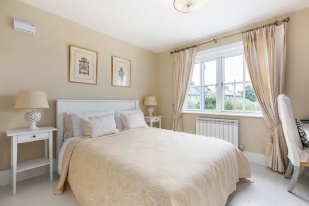 Photo of Amberwood, Owendore Avenue, Rathfarnham, Dublin 14, D14Y2P4