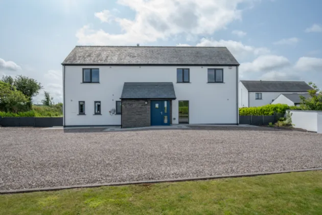 Photo of 11 Earls Well, Waterfall, Co Cork, T12T6DF