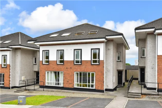 Photo of 139 Glasan Village, Ballybane, Galway, H91 YC9A