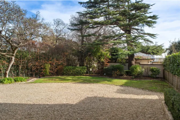 Photo of Coolgreen, Brennanstown Road, Dublin 18, D18C5K3