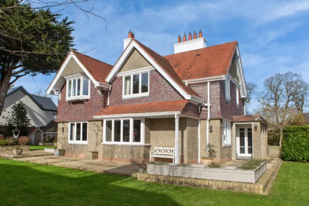 Photo of Coolgreen, Brennanstown Road, Dublin 18, D18C5K3