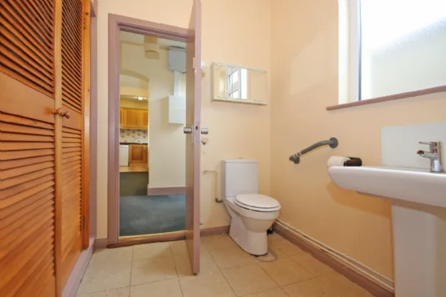 Photo of Ardkeen, Golf Links Road, Castletroy, Limerick, V94 TF9P