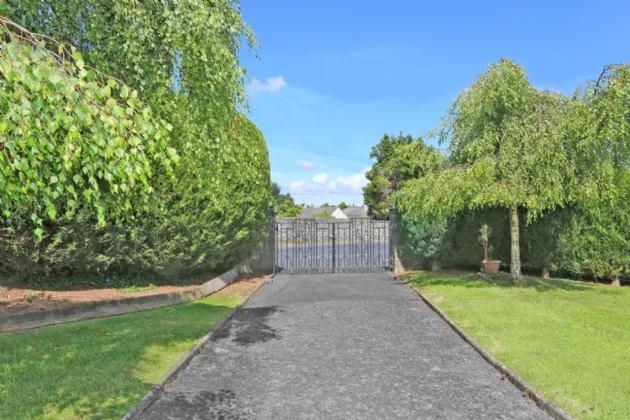 Photo of Ardkeen, Golf Links Road, Castletroy, Limerick, V94 TF9P