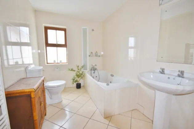 Photo of Cliff Road, Ballyheigue, Co Kerry, V92 D3C3