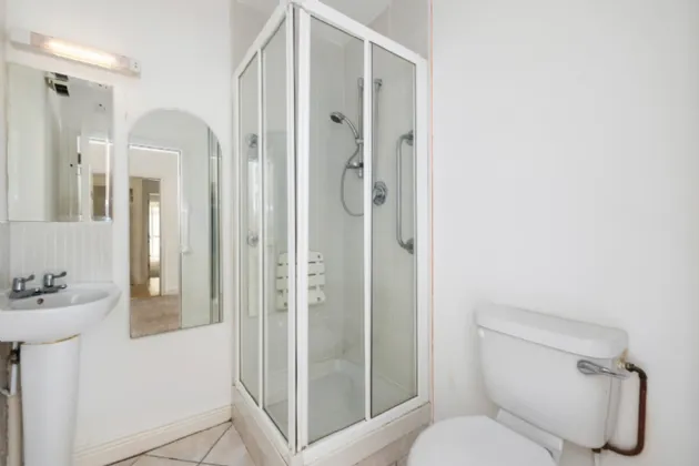 Photo of 15 Maryland House, Shankill, Dublin 18, D18 NF82