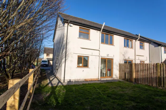 Photo of 2 Tochar View, Causeway, Co. Kerry, V92 N2T3