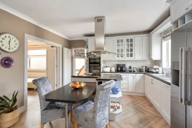 Photo of 4 Kerrymount Close, Foxrock, Dublin 18, D18 W8F5