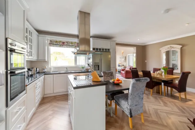 Photo of 4 Kerrymount Close, Foxrock, Dublin 18, D18 W8F5