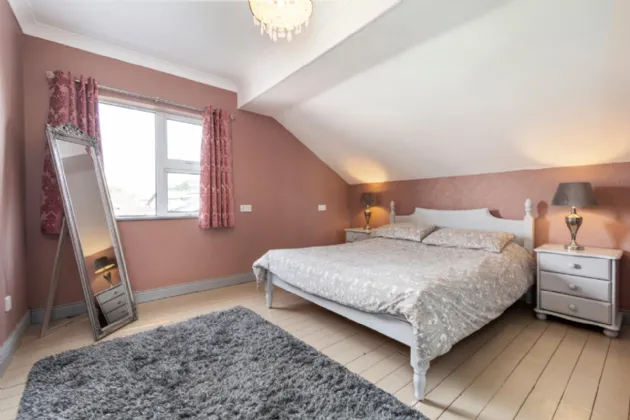 Photo of 4 Kerrymount Close, Foxrock, Dublin 18, D18 W8F5