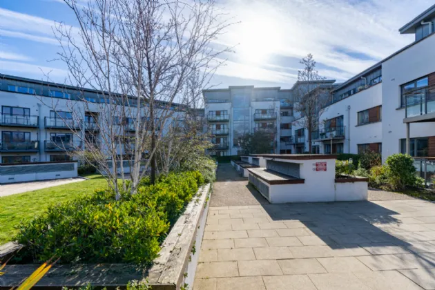 Photo of 44 Southmede, Dundrum, Dublin 16, D16 H012