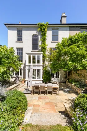 Photo of 3 St James Terrace, 6  Clonskeagh Road, Clonskeagh, Dublin 6