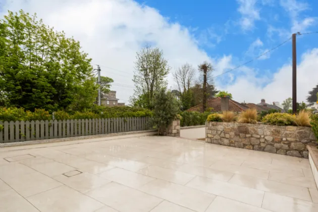 Photo of Ross Cottage, Seafield Road, Killiney, Co. Dublin, A96 H983