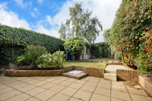 Photo of 43 Park Drive, The Park, Cabinteely, Dublin 18, D18 V3K6