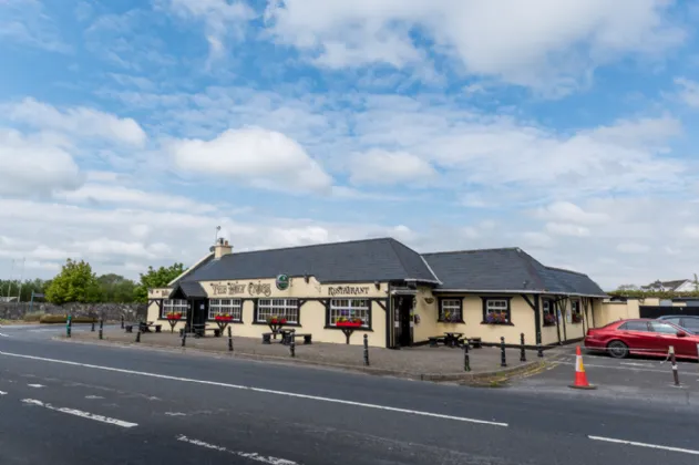Photo of The Holy Cross Bar & Restaurant, Holycross, Butlerstown, Waterford City, X91HX93