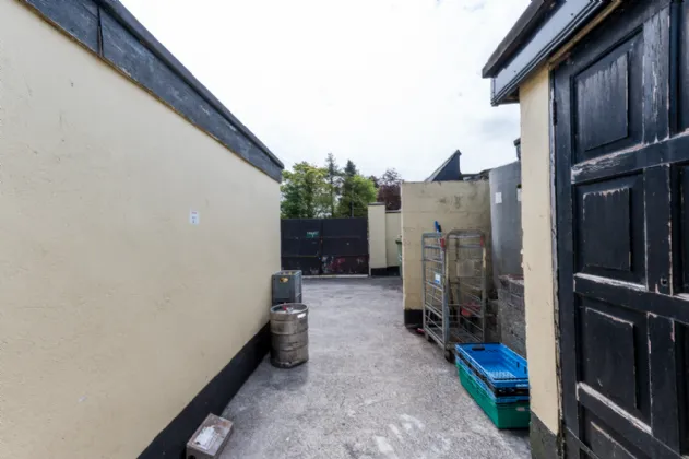 Photo of The Holy Cross Bar & Restaurant, Holycross, Butlerstown, Waterford City, X91HX93